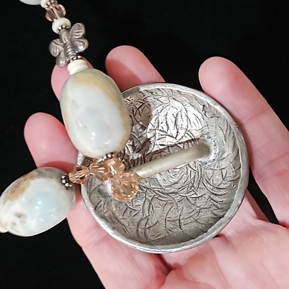 Bead and crystal statement necklace - Picture 6 of 8